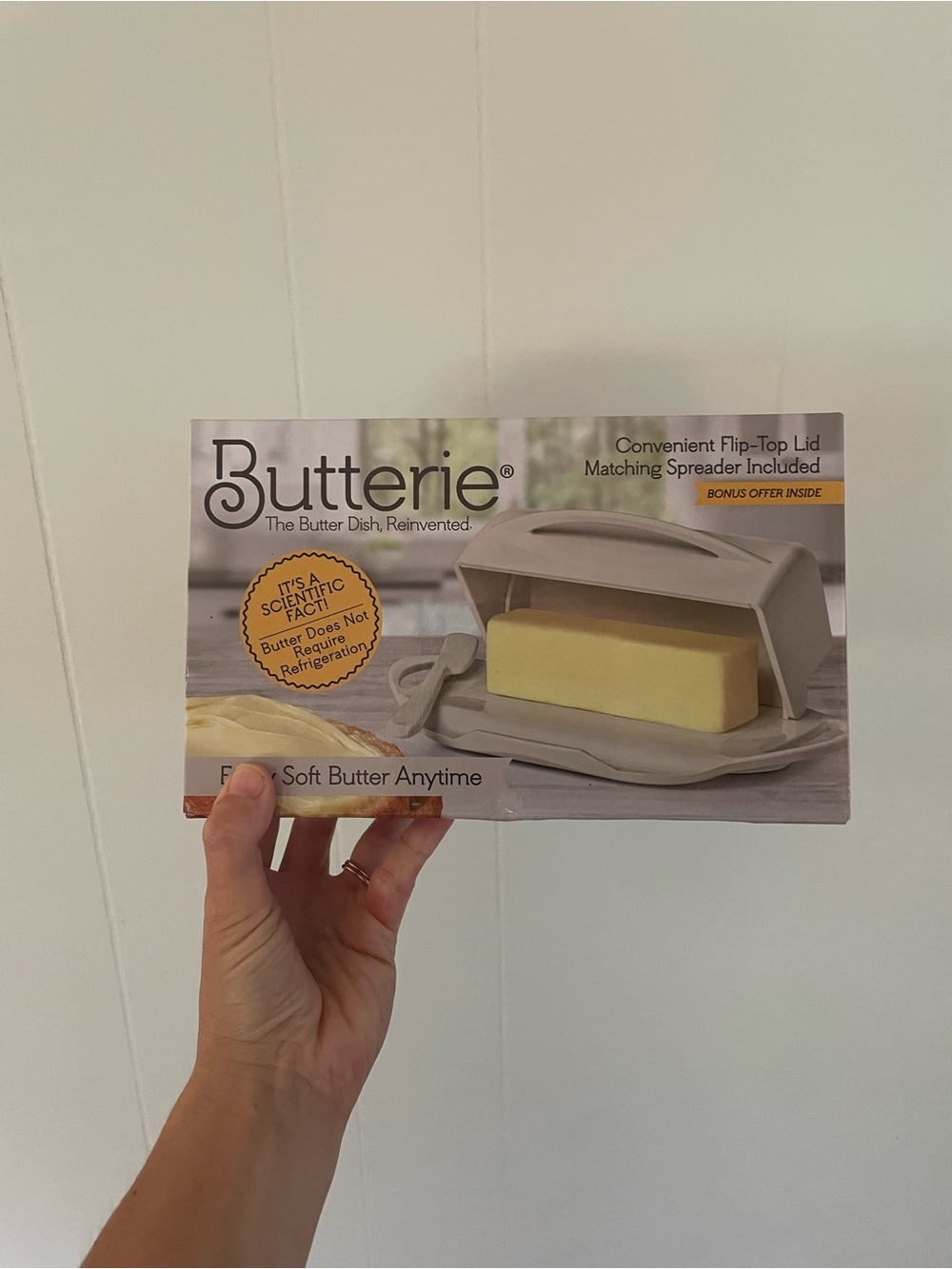 Butterie Butter Dish with Spreader. Enjoy soft butter anytime. Flip top lid.